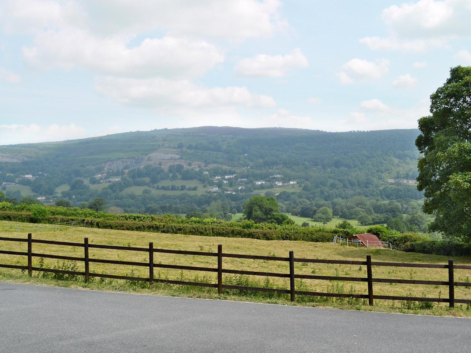 Bwthyn Clyd Vila Llangollen Exterior foto